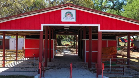 Green Meadows Petting Farm Enterance